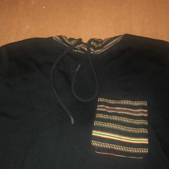 T-Shirt - Picture 3 of 5